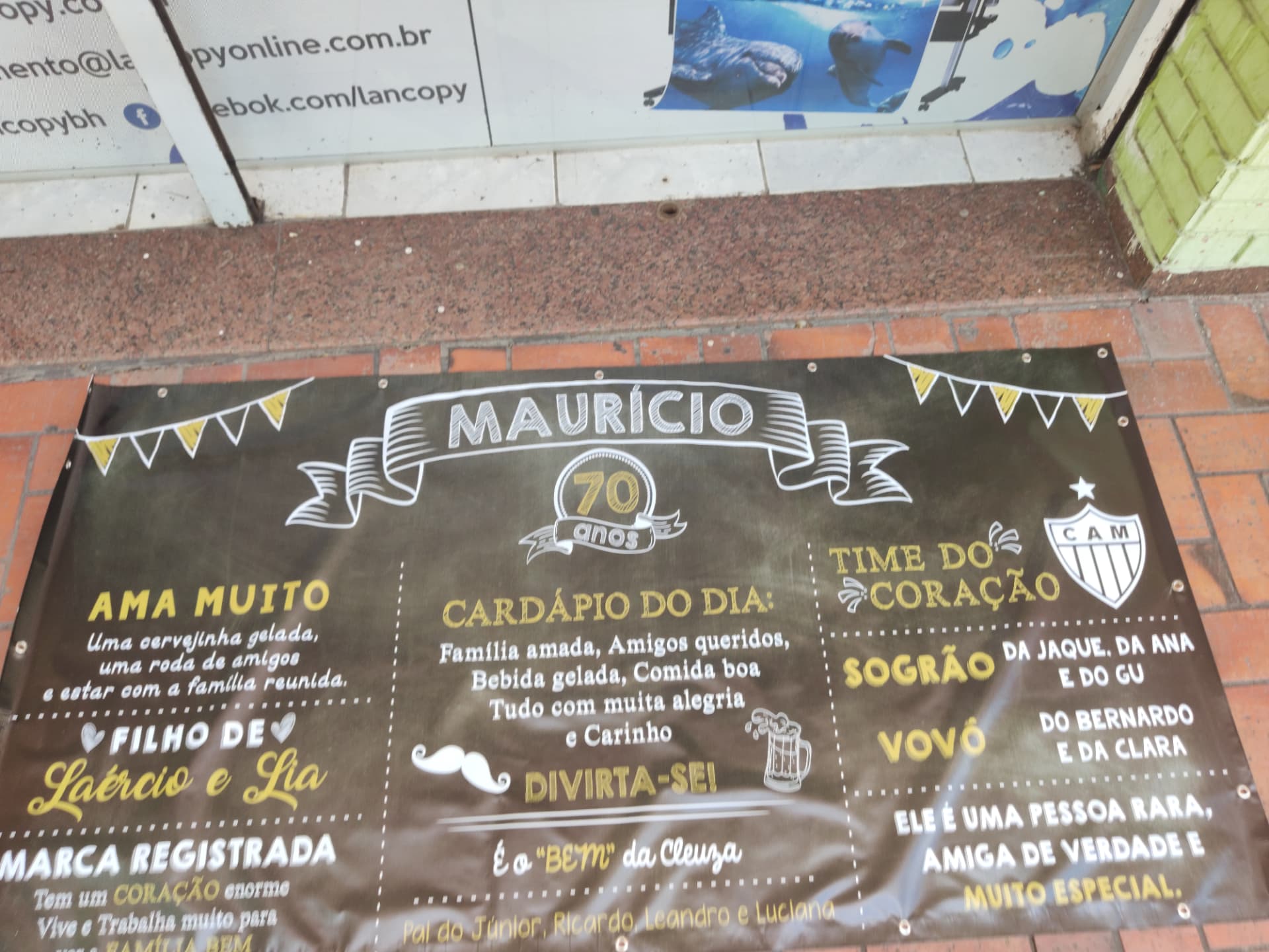 Faixa em lona personalizada para festa de aniversário